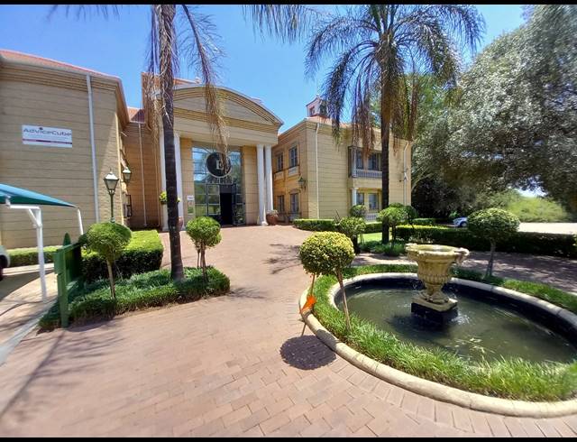 231M² OFFICE TO LET IN BRYANSTON
